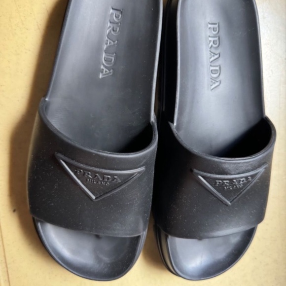 Prada Slides - Picture 2 of 5